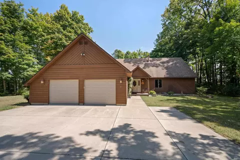 36 Timberly Dr, Greentown, IN 46936