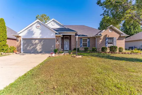 3820 Timber View Dr, Evansville, IN 47715