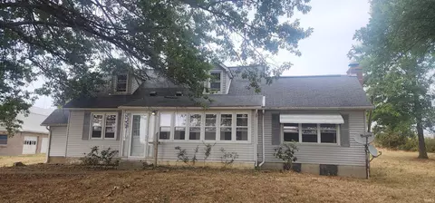 16234 N State Rd 66 Rd, Magnet, IN 47520