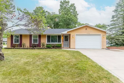 4734 Dutchess Ln, Fort Wayne, IN 46835