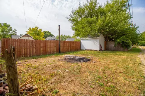 Exterior - 40 E Charles St, Redkey, IN 47373 photo 6 of 6