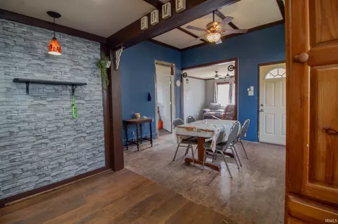 Entry Way - 40 E Charles St, Redkey, IN 47373 photo 2 of 2