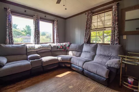 Living - 40 E Charles St, Redkey, IN 47373 photo 2 of 2