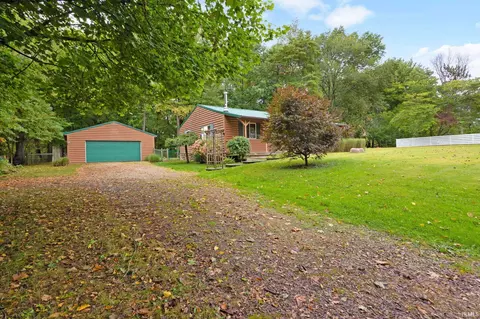 54815 County Road 27, Bristol, IN 46507