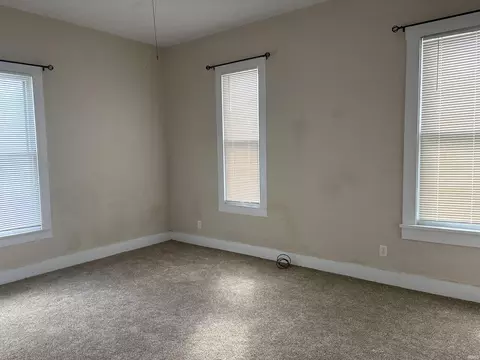 558 E 2nd St, Peru, IN 46970 photo 5