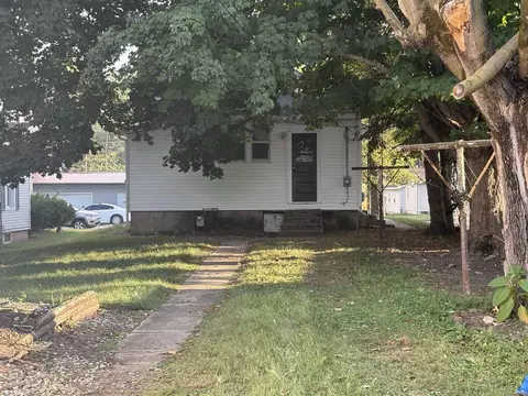 558 E 2nd St, Peru, IN 46970 photo 11