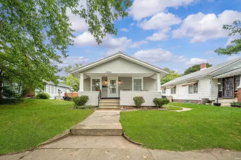 1325 Cedar St, South Bend, IN 46617