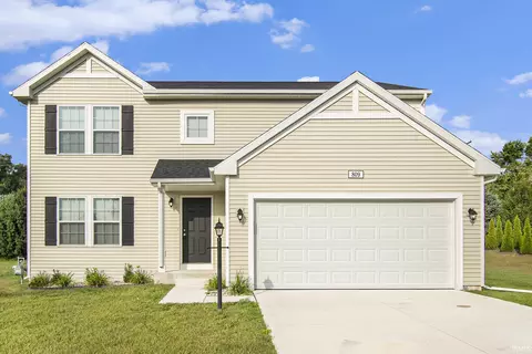 809 Red Robin Dr, North Liberty, IN 46554