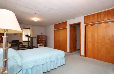 Bedroom - 1260 E 1050 S, Fairmount, IN 46928 photo 2 of 4