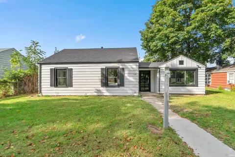 128 Emerald St, Elkhart, IN 46514