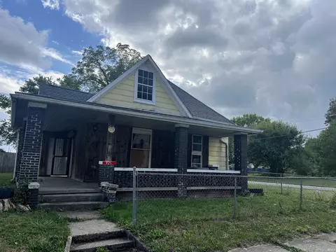 925 W Powers St, Muncie, IN 47303