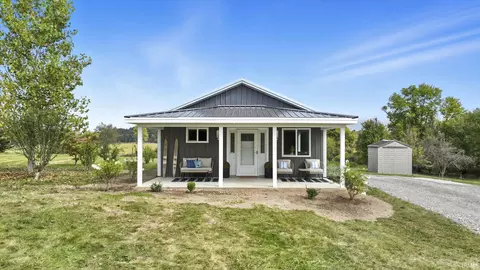8261 W Red Snapper Dr, Kimmell, IN 46760