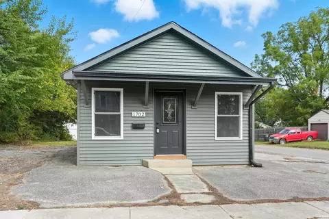 1702 Sinclair St, Fort Wayne, IN 46808