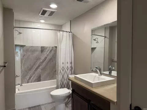 Bath - 7680 S Fairfax Rd, Bloomington, IN 47401 photo 2 of 4