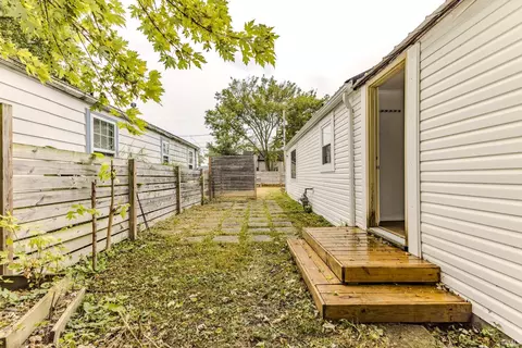 1215 E 14th St, Muncie, IN 47302 photo 27