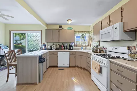 265 S Center St, Waterloo, IN 46793 photo 14