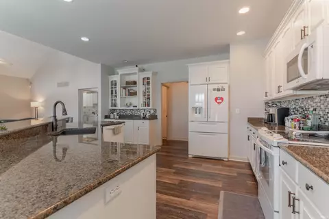3233 Libbert Rd, Newburgh, IN 47630 photo 7