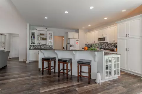 3233 Libbert Rd, Newburgh, IN 47630 photo 9
