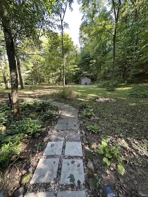 Exterior - 1985 S Towpath Rd, Covington, IN 47932 photo 13 of 13