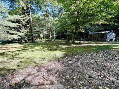 Exterior - 1985 S Towpath Rd, Covington, IN 47932 photo 2 of 13