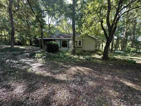 Exterior - 1985 S Towpath Rd, Covington, IN 47932 photo 1 of 13