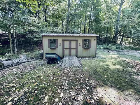 Exterior - 1985 S Towpath Rd, Covington, IN 47932 photo 8 of 13