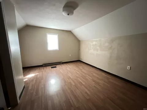 Bedroom - 617 E 27th St, Marion, IN 46953 photo 2 of 2