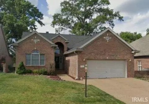 2136 Bunker Ln, Evansville, IN 47725