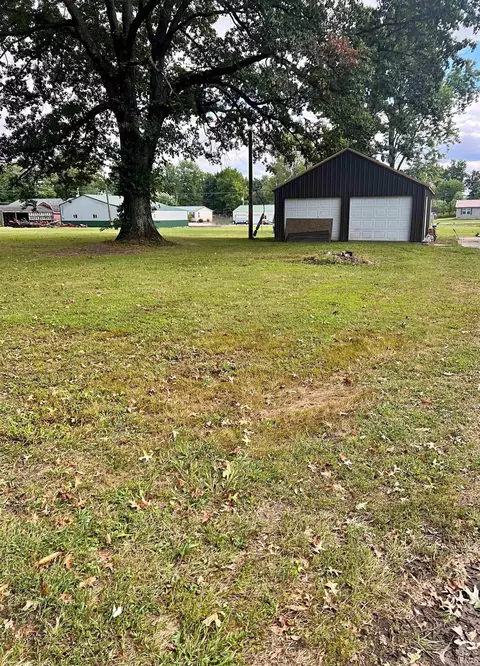 691 W Vincennes St, Linton, IN 47441