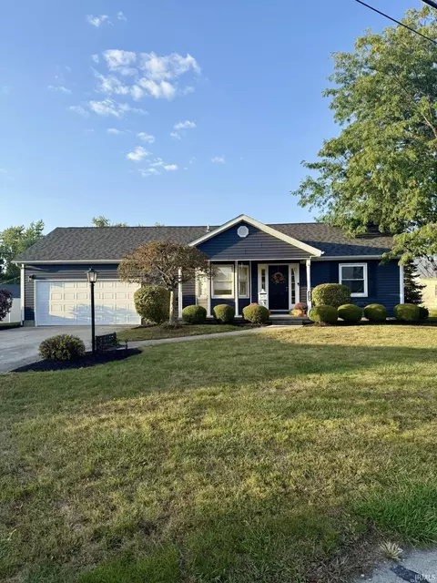 742 Huntsville Rd, Winchester, IN 47394