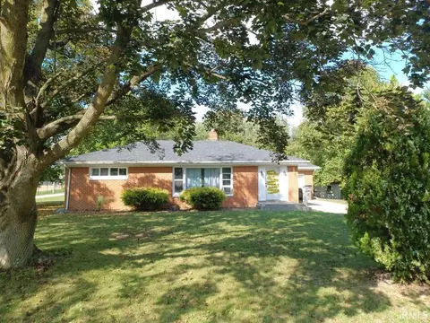 327 E Main St, Syracuse, IN 46567