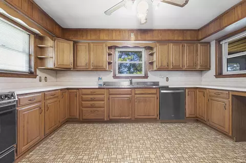 Kitchen - 1026 E Mariah Hill Rd, Ferdinand, IN 47532 photo 1 of 3