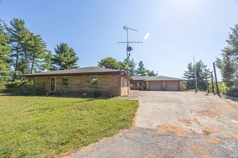 Exterior - 1026 E Mariah Hill Rd, Ferdinand, IN 47532 photo 2 of 12