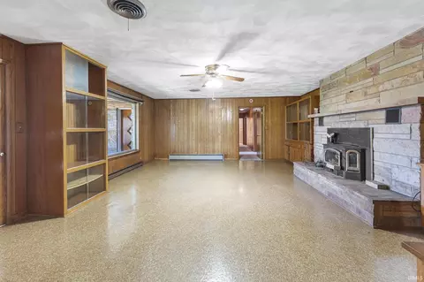 Living - 1026 E Mariah Hill Rd, Ferdinand, IN 47532 photo 3 of 4
