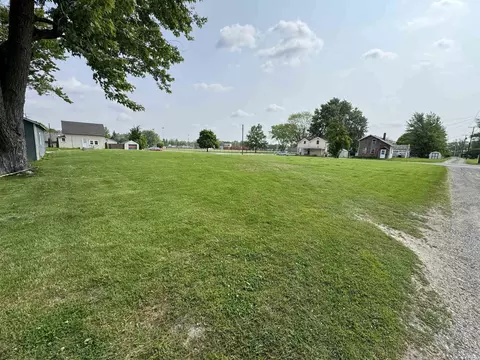 416 E Green St, Butler, IN 46721