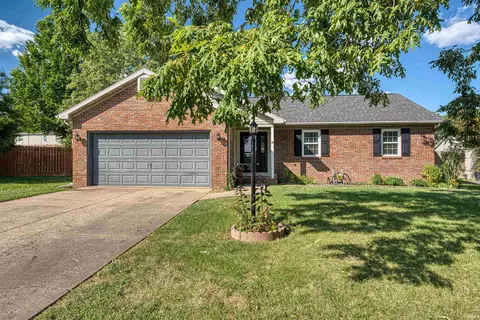 4717 White Oak Ct, Evansville, IN 47712