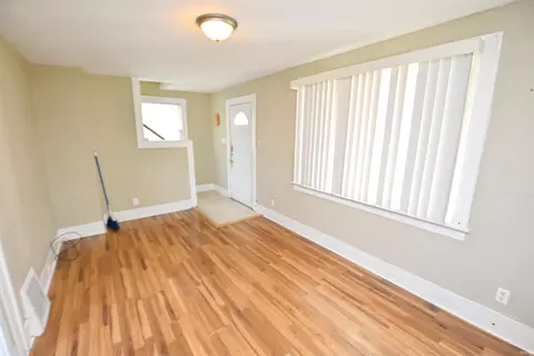 111 Eckman St, South Bend, IN 46614 photo 3