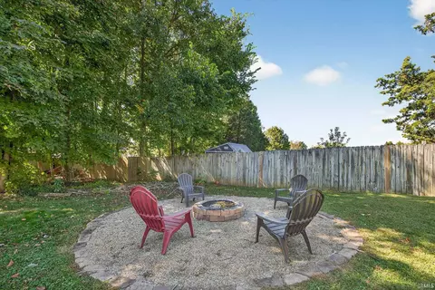 Exterior - 1232 E Marigold Dr, Bloomington, IN 47401 photo 6 of 10