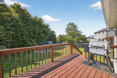 Exterior - 1232 E Marigold Dr, Bloomington, IN 47401 photo 2 of 10