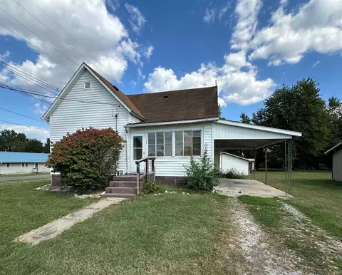 489 NE 11th St, Linton, IN 47441