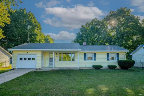 Exterior - 402 N Maple, Lagrange, IN 46761 photo 2 of 8