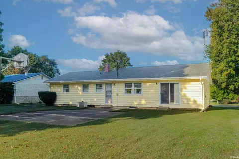 Exterior - 402 N Maple, Lagrange, IN 46761 photo 5 of 8