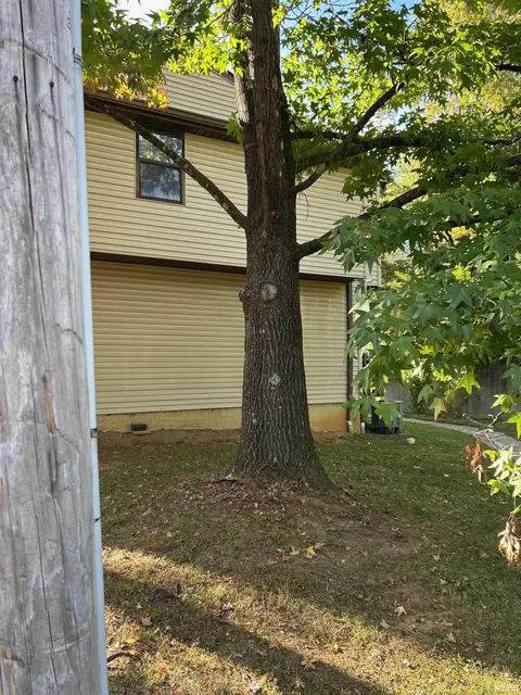 599 E Graham Pl, Bloomington, IN 47401 photo 3