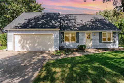 1715 Berkey Ave, Goshen, IN 46526