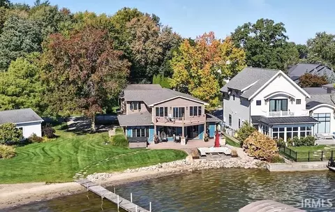 1127 Country Club Ln, Warsaw, IN 46580