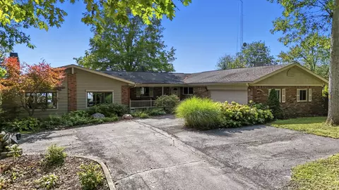 6454 N 300 E, Leesburg, IN 46538