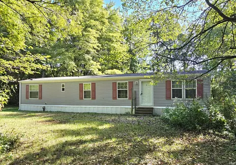 13441 S Prospect St, Coalmont, IN 47845