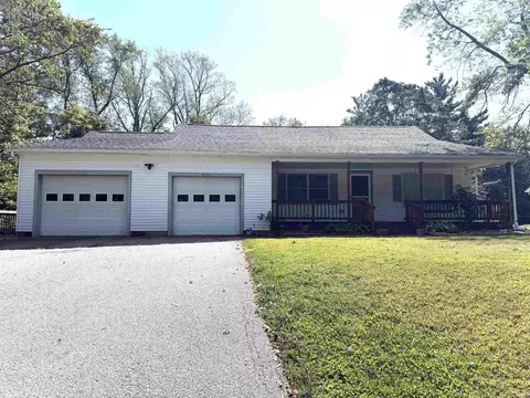 4640 N Sr 67 Hwy, Bruceville, IN 47516