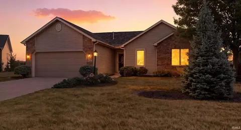 2017 Falcon Ridge Ct, Fort Wayne, IN 46845