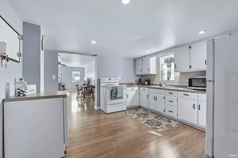 16436 Weaver St, Yoder, IN 46798 photo 8